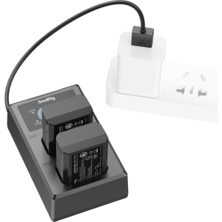 SmallRig 3818 - zestaw ładowarki i dwóch akumulatorów Sony NP-FW50 - przykład użycia